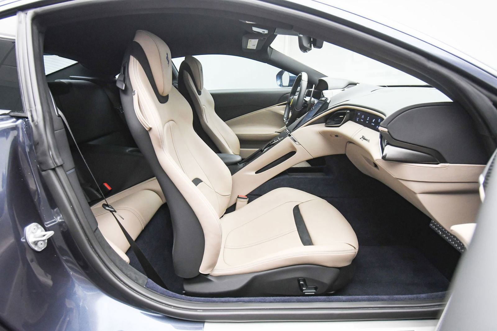 Certified 2022 Ferrari Roma image 56