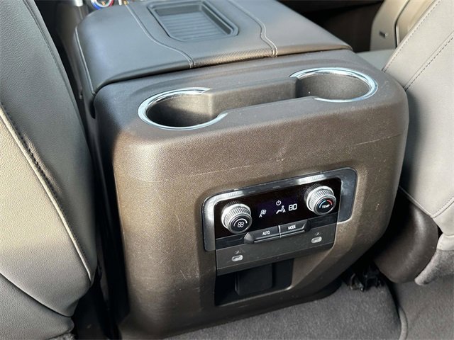 Used 2023 GMC Yukon XL SLT image 18