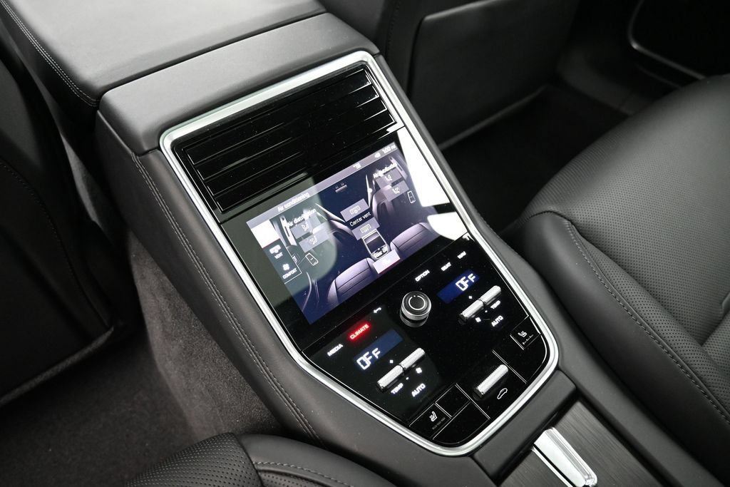 Certified 2023 Porsche Panamera Platinum Edition RWD image 8