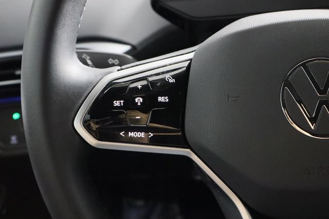 Used 2024 Volkswagen ID.4 2WD image 8