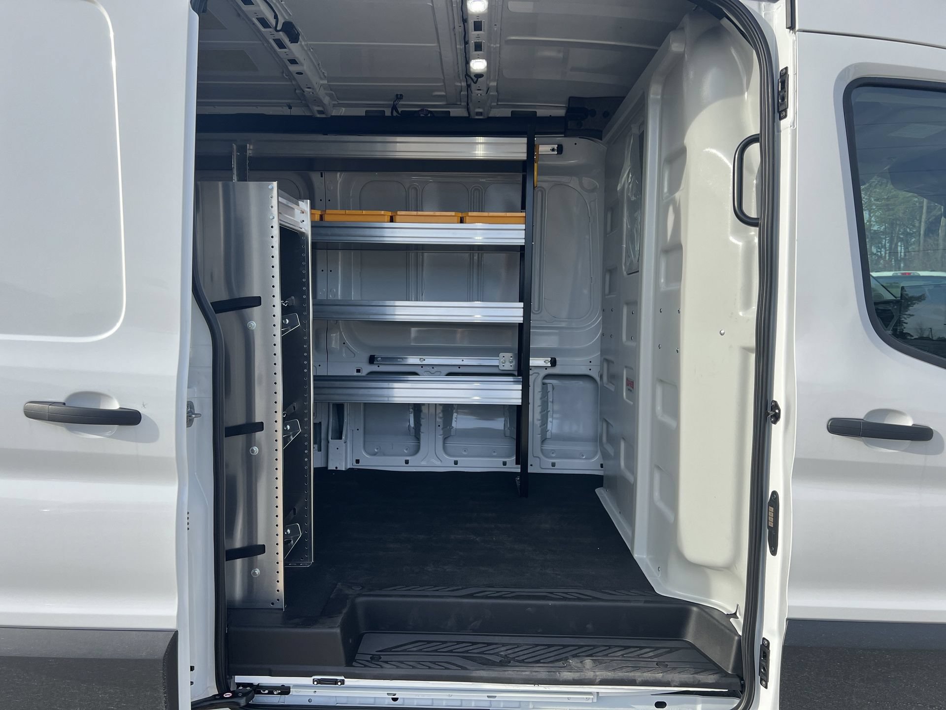 New 2026 Ford Transit 250 148 Medium Roof w/ HVAC Trade Package RWD image 19
