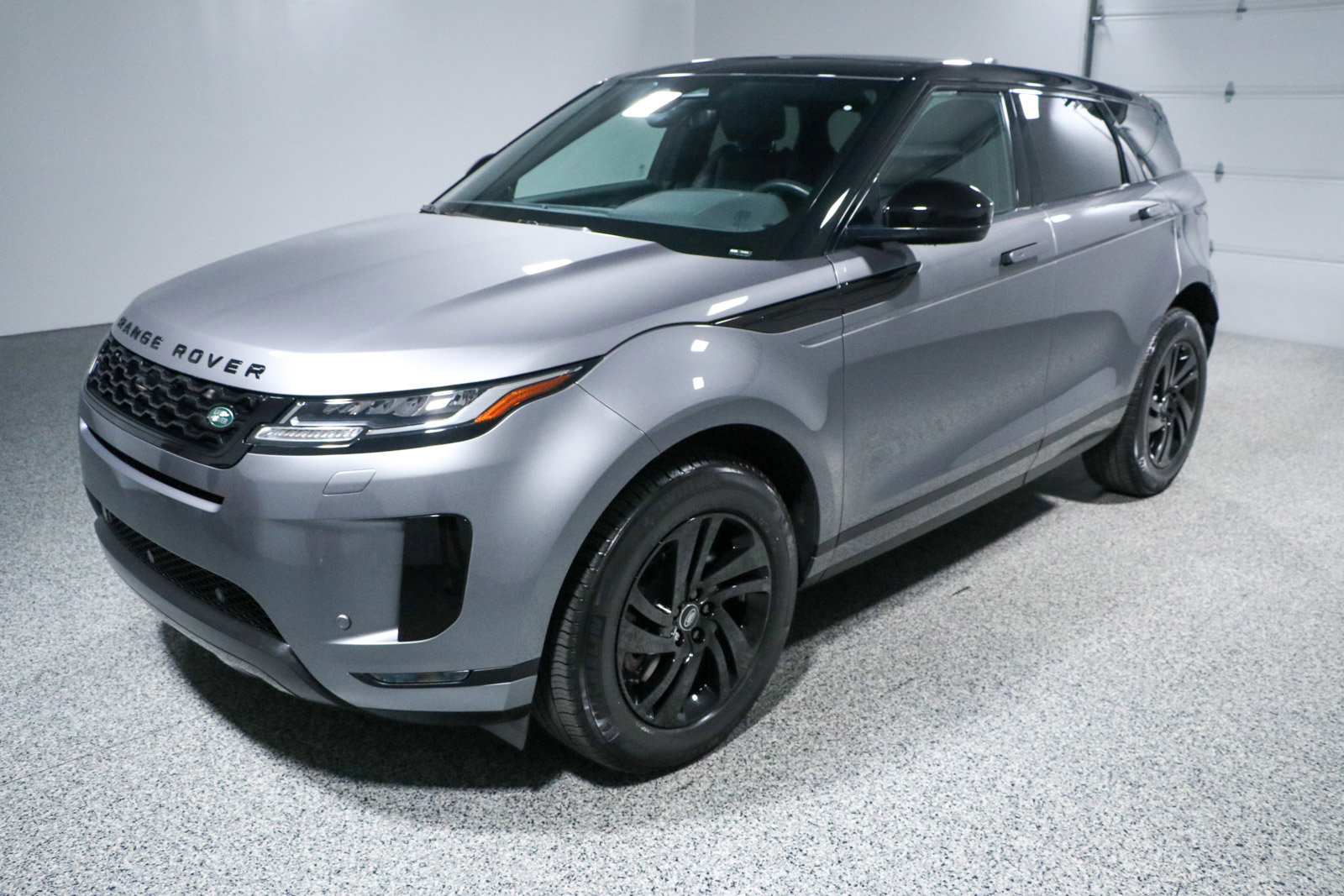 Used 2023 Land Rover Range Rover Evoque S image 34