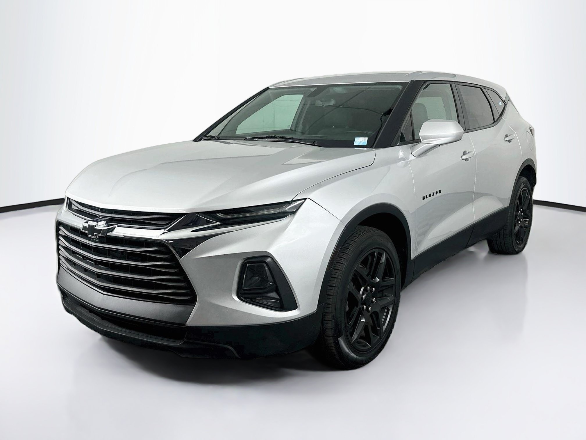 Used 2019 Chevrolet Blazer LT FWD image 3