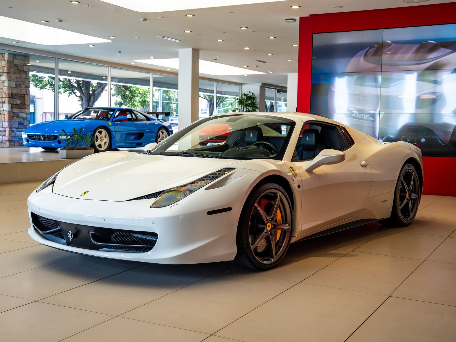 Certified 2015 Ferrari 458 Spider RWD image 29