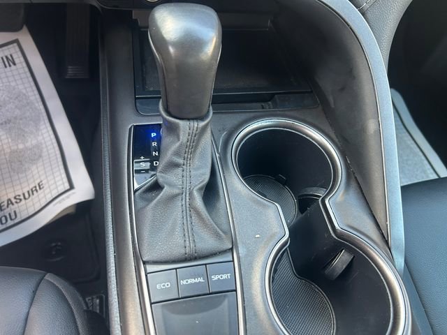 Used 2024 Toyota Camry SE image 19