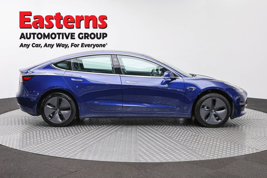 Used 2019 Tesla Model 3 Standard Range RWD image 4