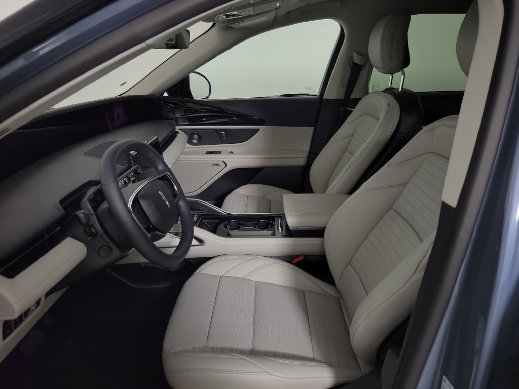 New 2026 Lincoln Nautilus Reserve AWD/4WD image 16