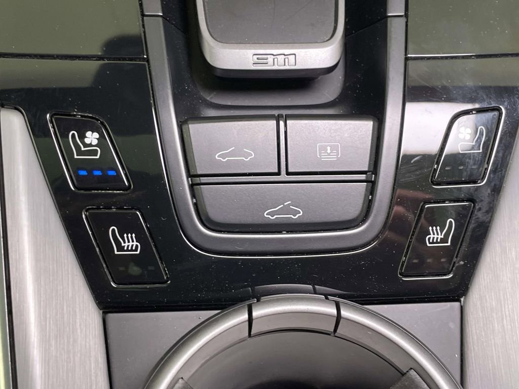 Certified 2023 Porsche 911 Turbo S AWD/4WD image 31