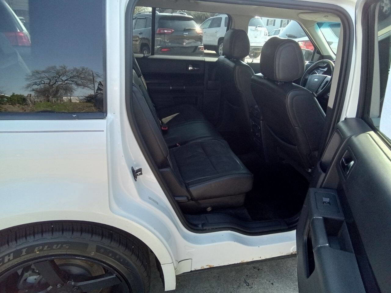 Used 2011 Ford Flex Titanium w/ Trailer Tow Pkg Class III image 5