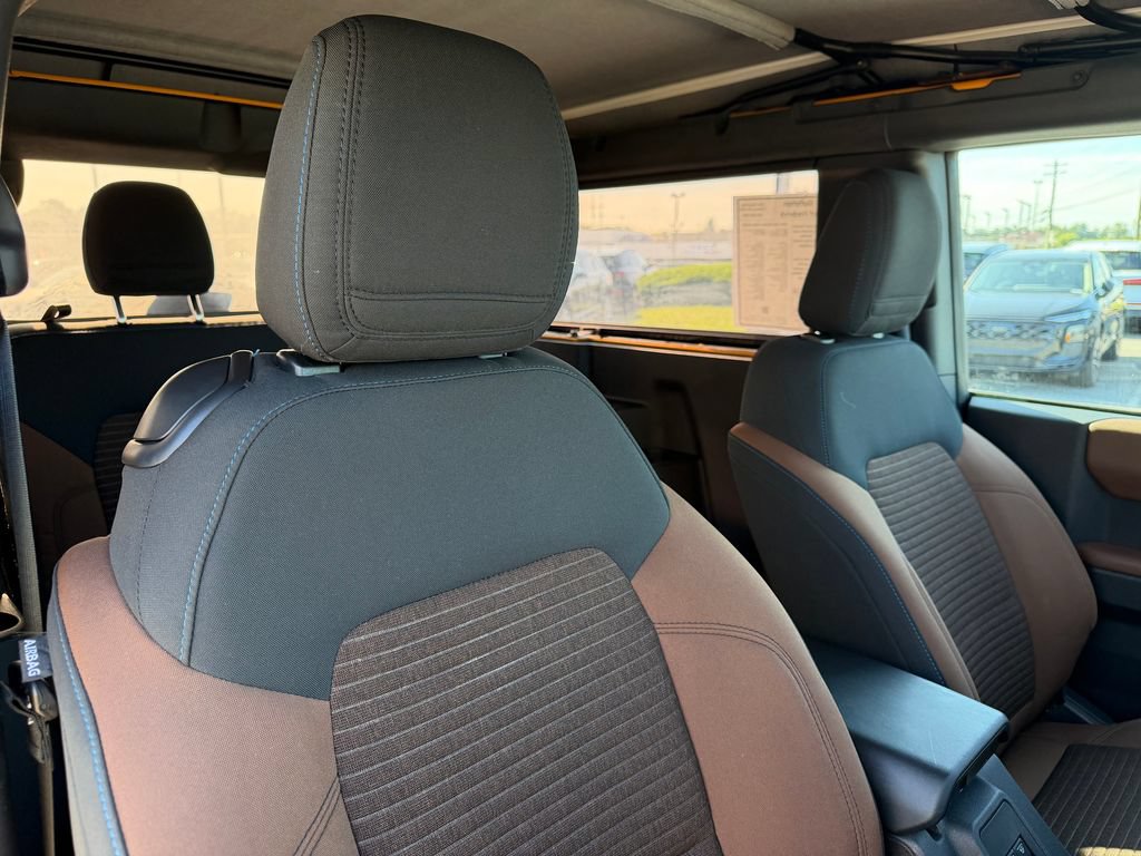 Used 2021 Ford Bronco Outer Banks AWD/4WD image 15