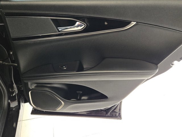 Used 2023 Lincoln Nautilus AWD w/ Premium Package image 6