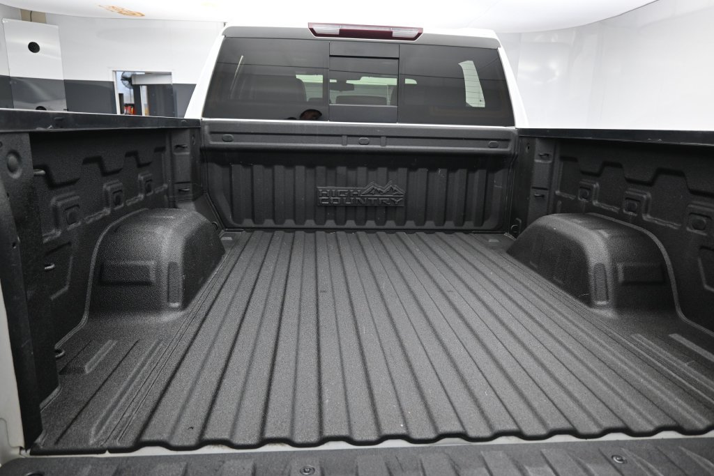 Used 2021 Chevrolet Silverado 1500 High Country AWD/4WD image 33