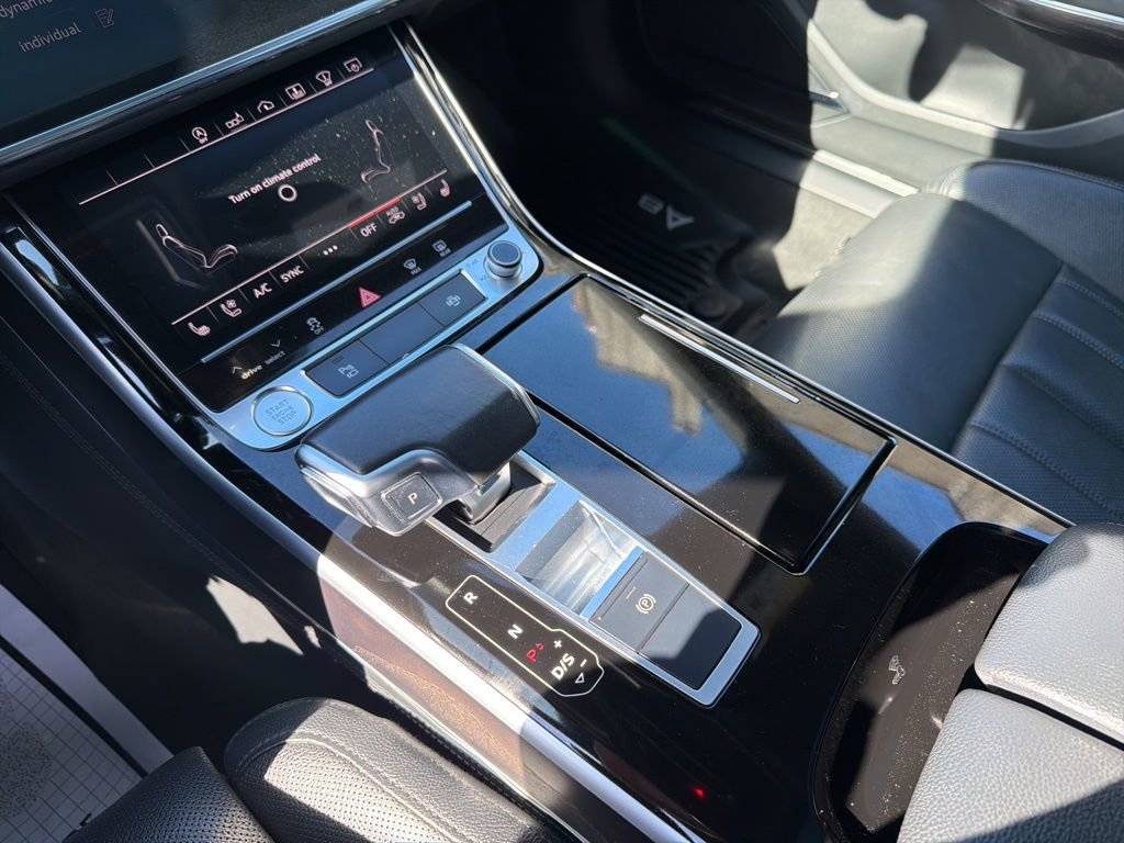 Used 2020 Audi A8 L 4.0T w/ Executive Package image 29