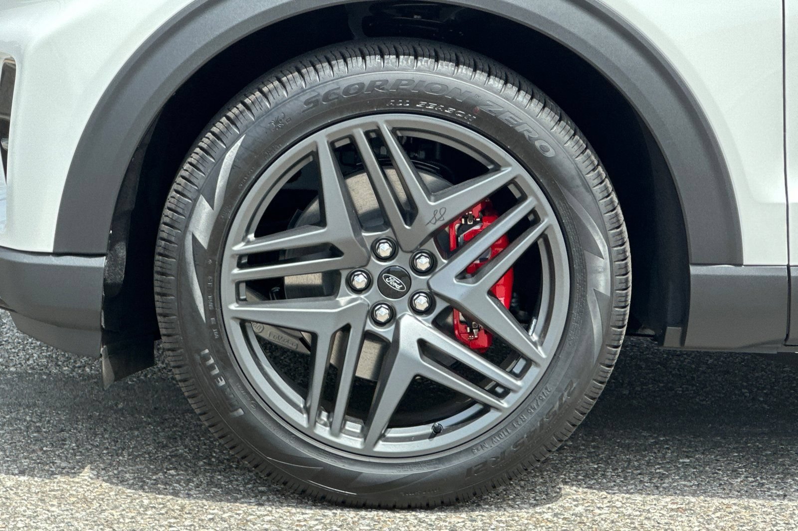New 2026 Ford Explorer ST-Line w/ ST-Line Street Pack RWD image 26