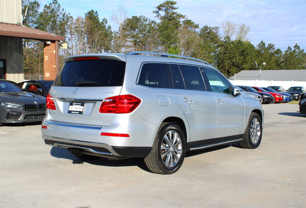 Used 2015 Mercedes-Benz GL 320 BlueTEC 4MATIC image 7