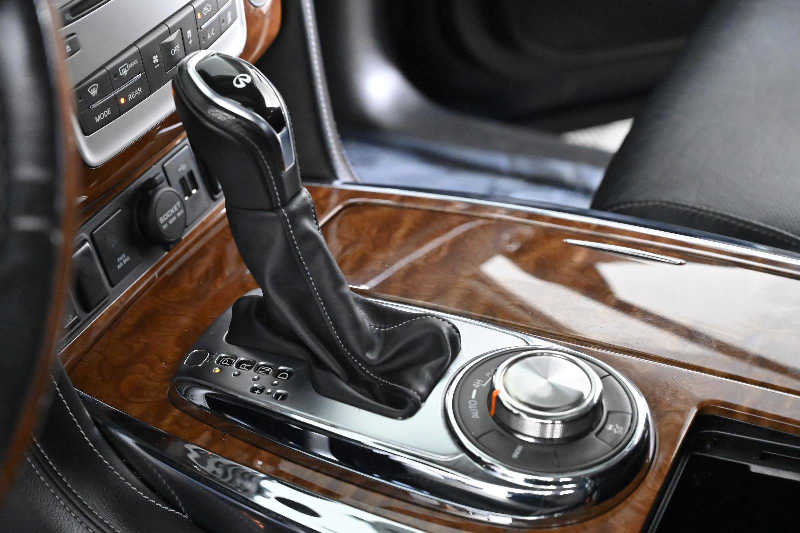 Used 2018 INFINITI QX80 image 19