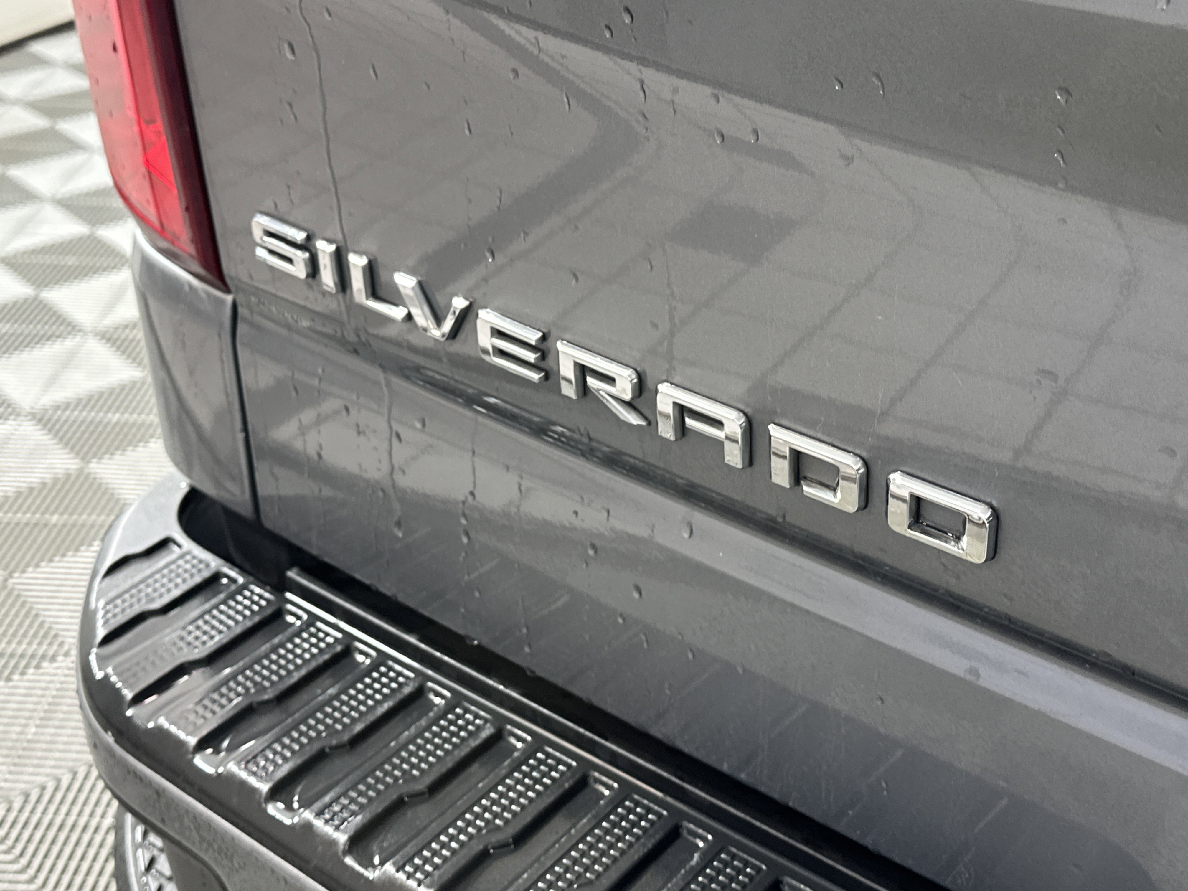 Certified 2022 Chevrolet Silverado 1500 RST image 15