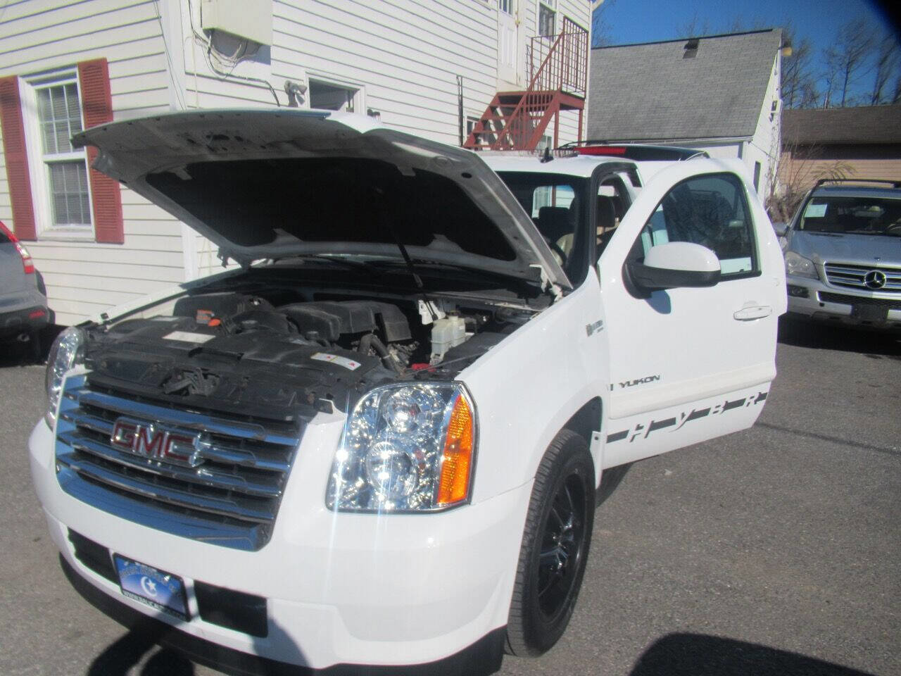 Used 2009 GMC Yukon 4WD Hybrid image 10