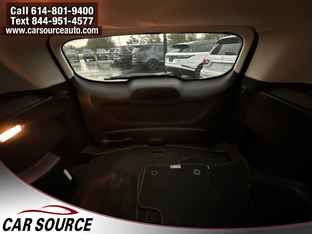 Used 2017 Ford Escape SE AWD/4WD image 25