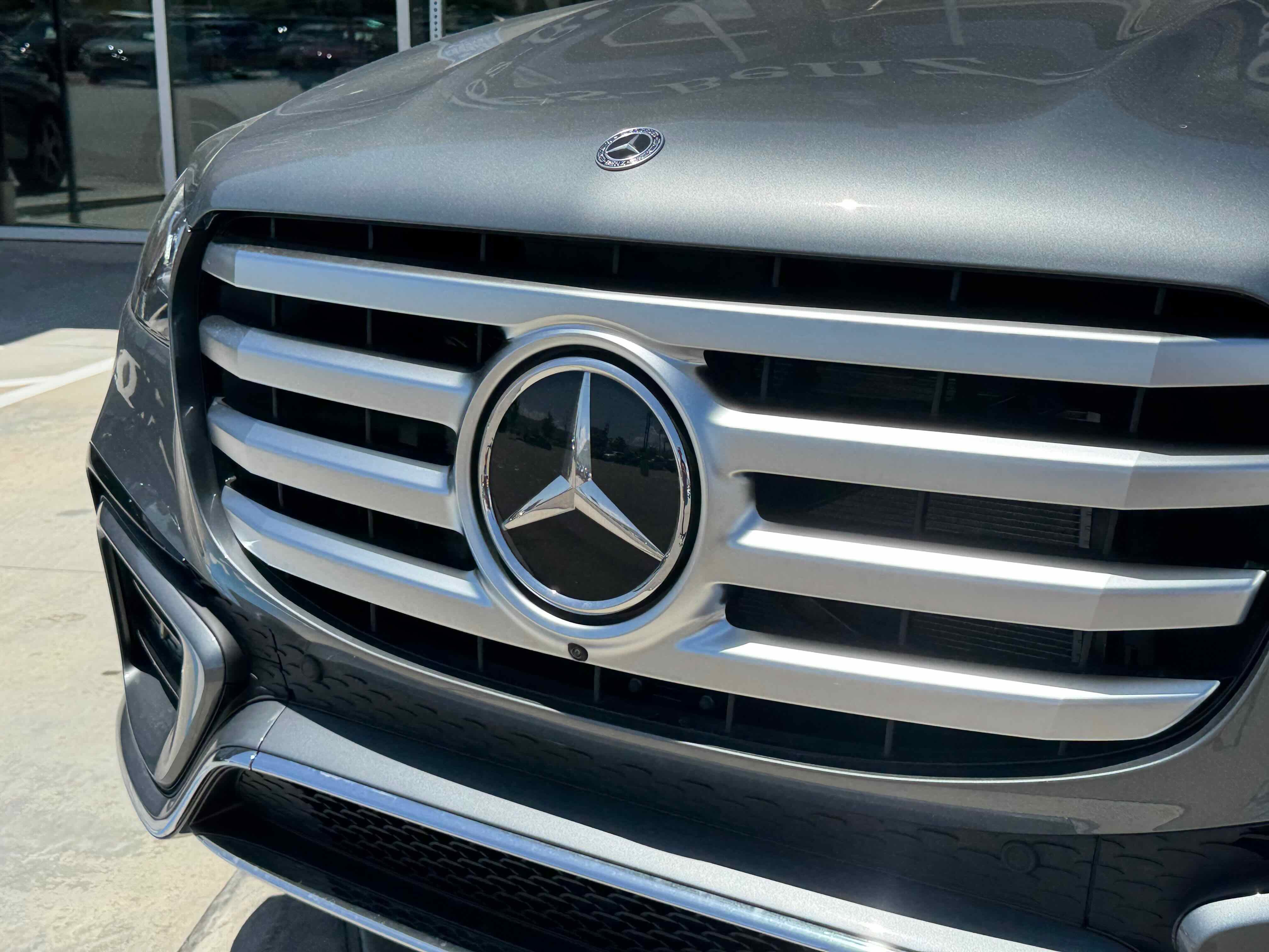 New 2025 Mercedes-Benz GLS 580 4MATIC image 13