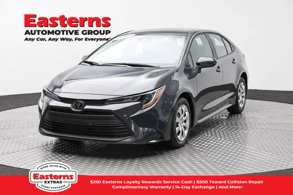 Used 2026 Toyota Corolla LE FWD image 1
