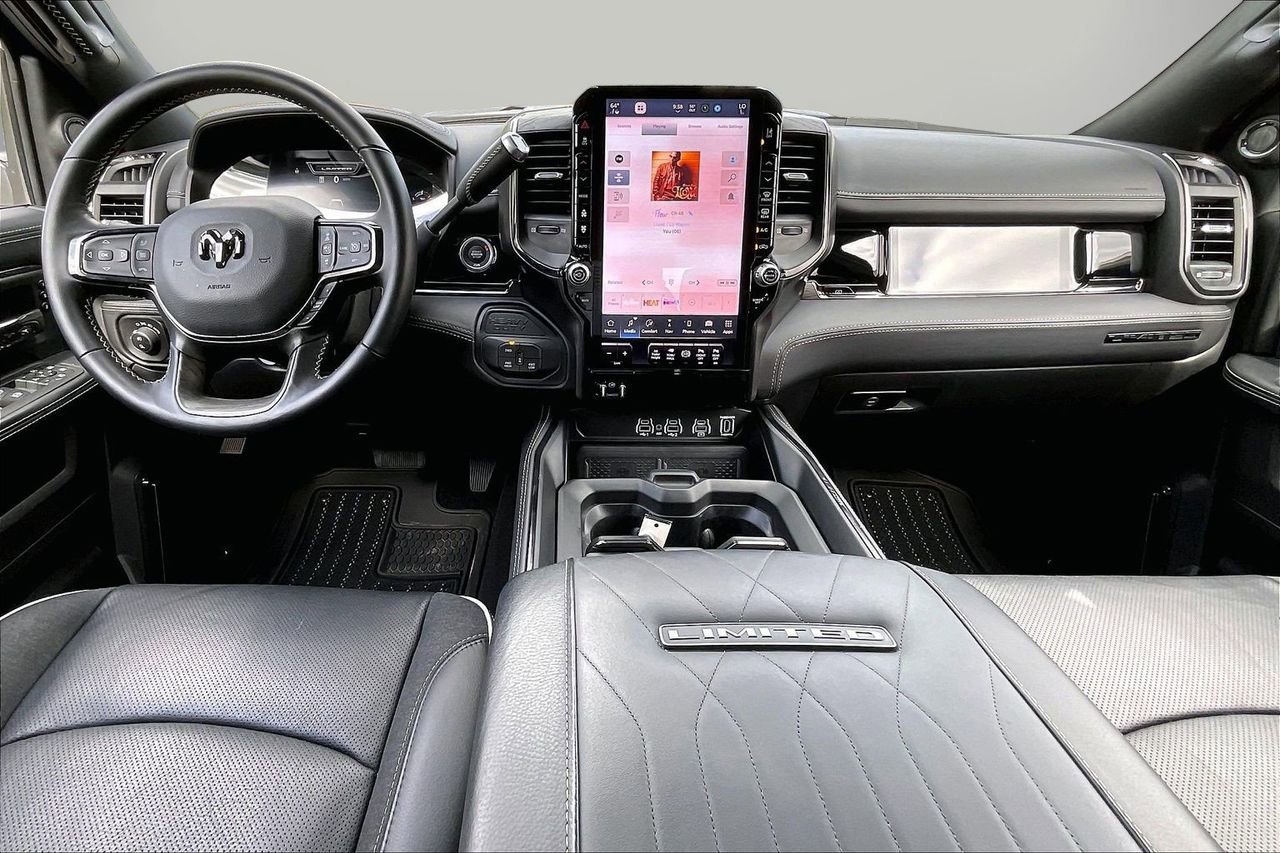 Used 2026 RAM 3500 Limited AWD/4WD image 16