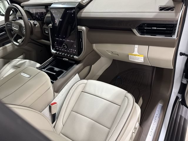 New 2026 GMC Yukon XL Denali w/ Denali Reserve Package RWD image 30