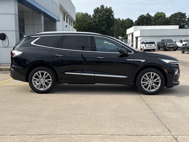 Used 2024 Buick Enclave Essence w/ Experience Buick Package FWD image 2