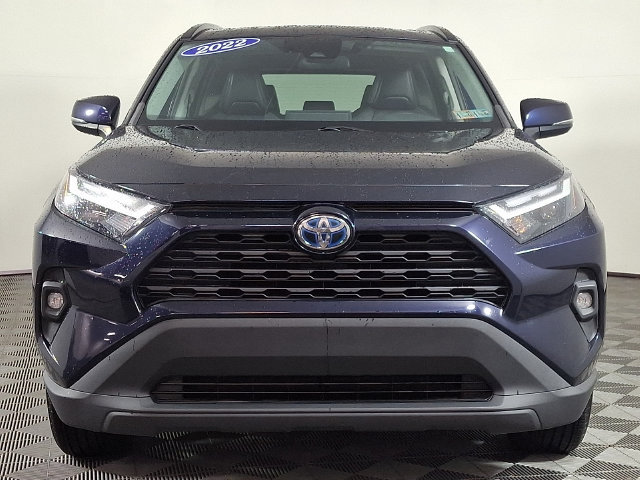 Used 2022 Toyota RAV4 XLE Premium AWD/4WD image 5