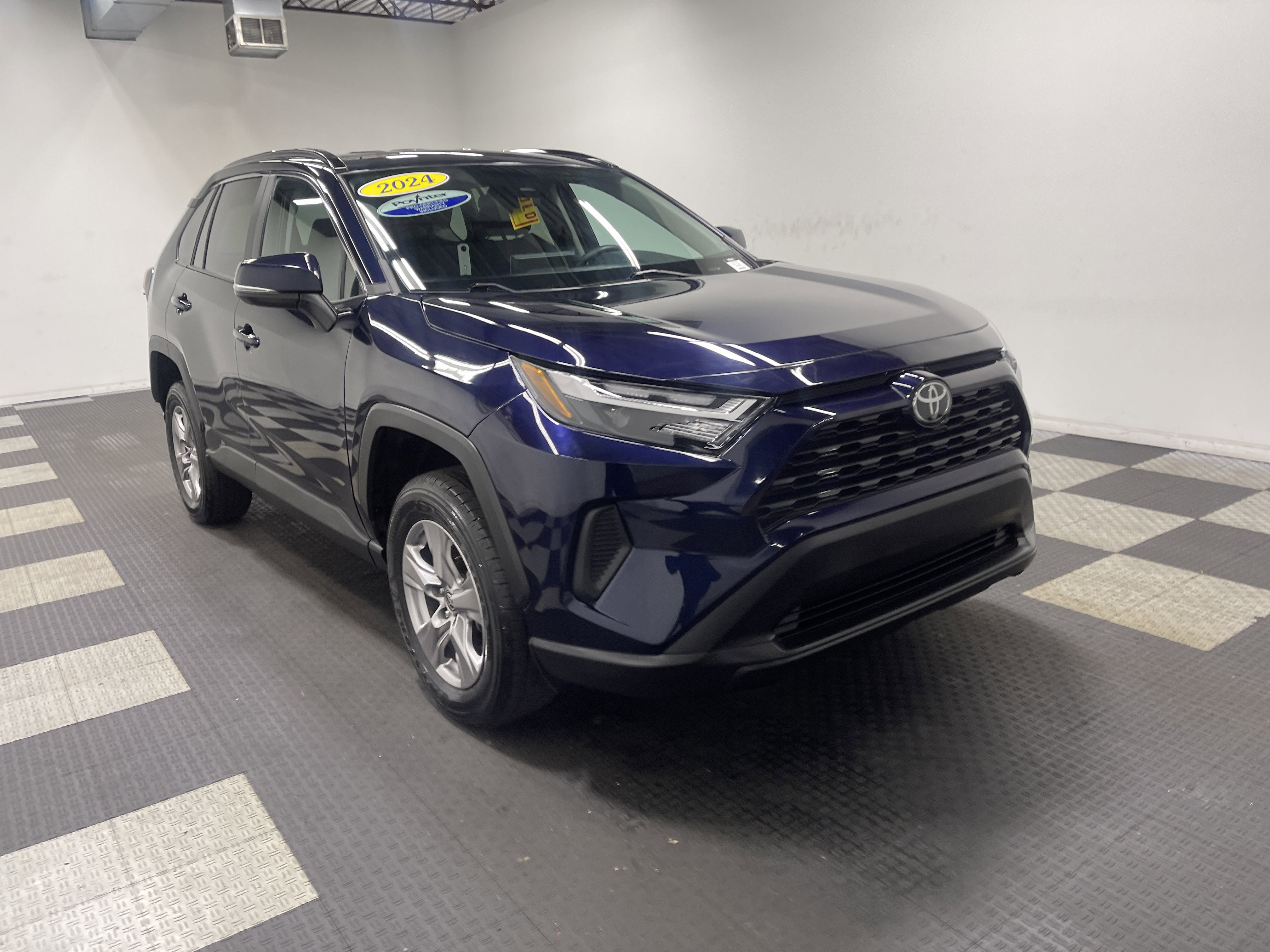 Used 2024 Toyota RAV4 XLE image 6