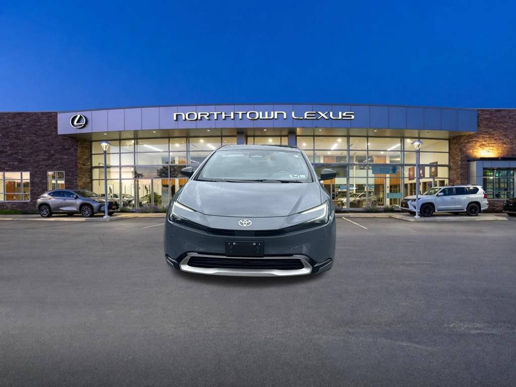 Used 2023 Toyota Prius Prime FWD image 17