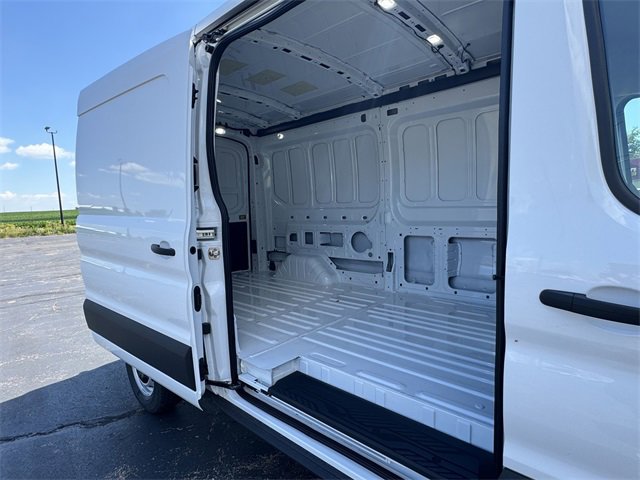 New 2025 Ford Transit 250 148 Medium Roof image 12