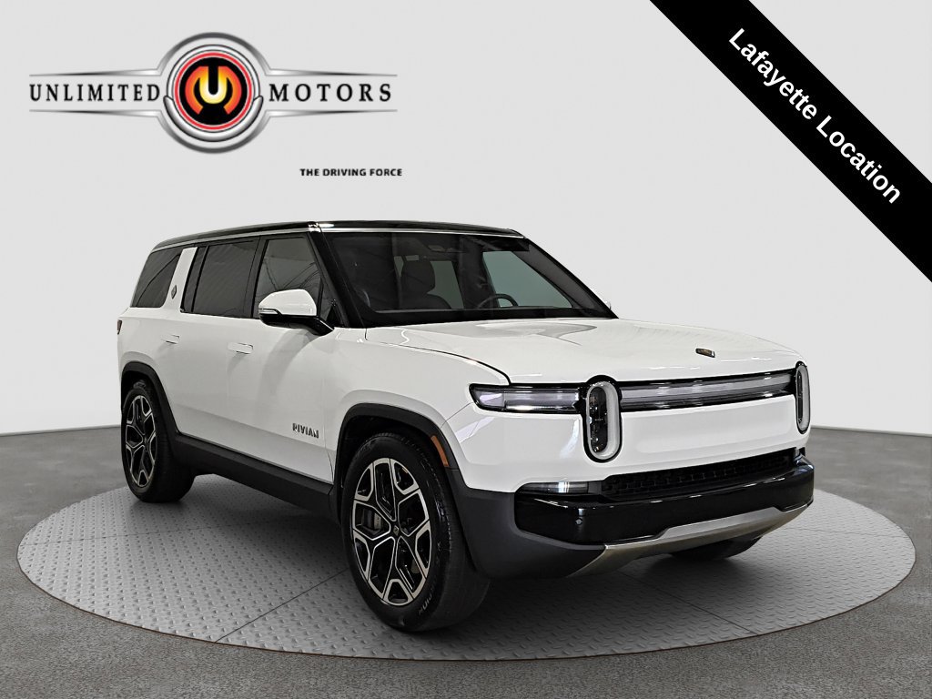 Used 2025 Rivian R1S Adventure Dual AWD/4WD image 1