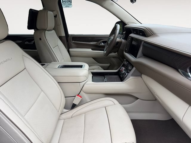 Certified 2023 GMC Yukon XL Denali w/ Denali Reserve Package AWD/4WD image 15
