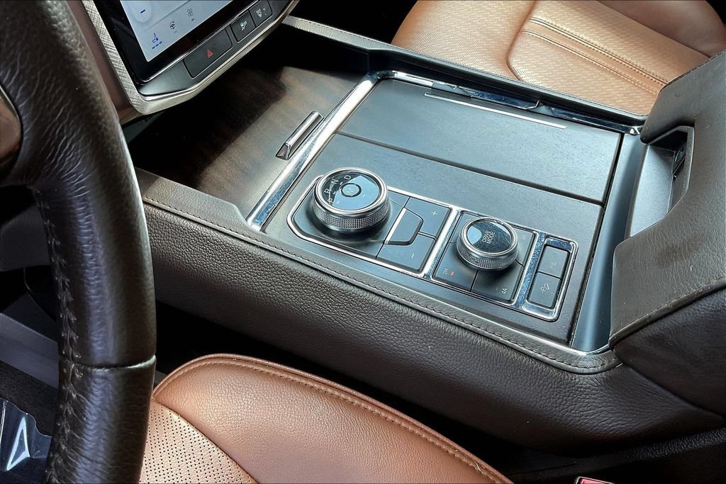 Used 2023 Ford Expedition King Ranch AWD/4WD image 18