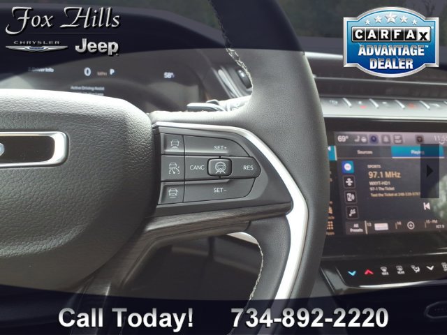 Certified 2026 Jeep Grand Cherokee Overland AWD/4WD image 19