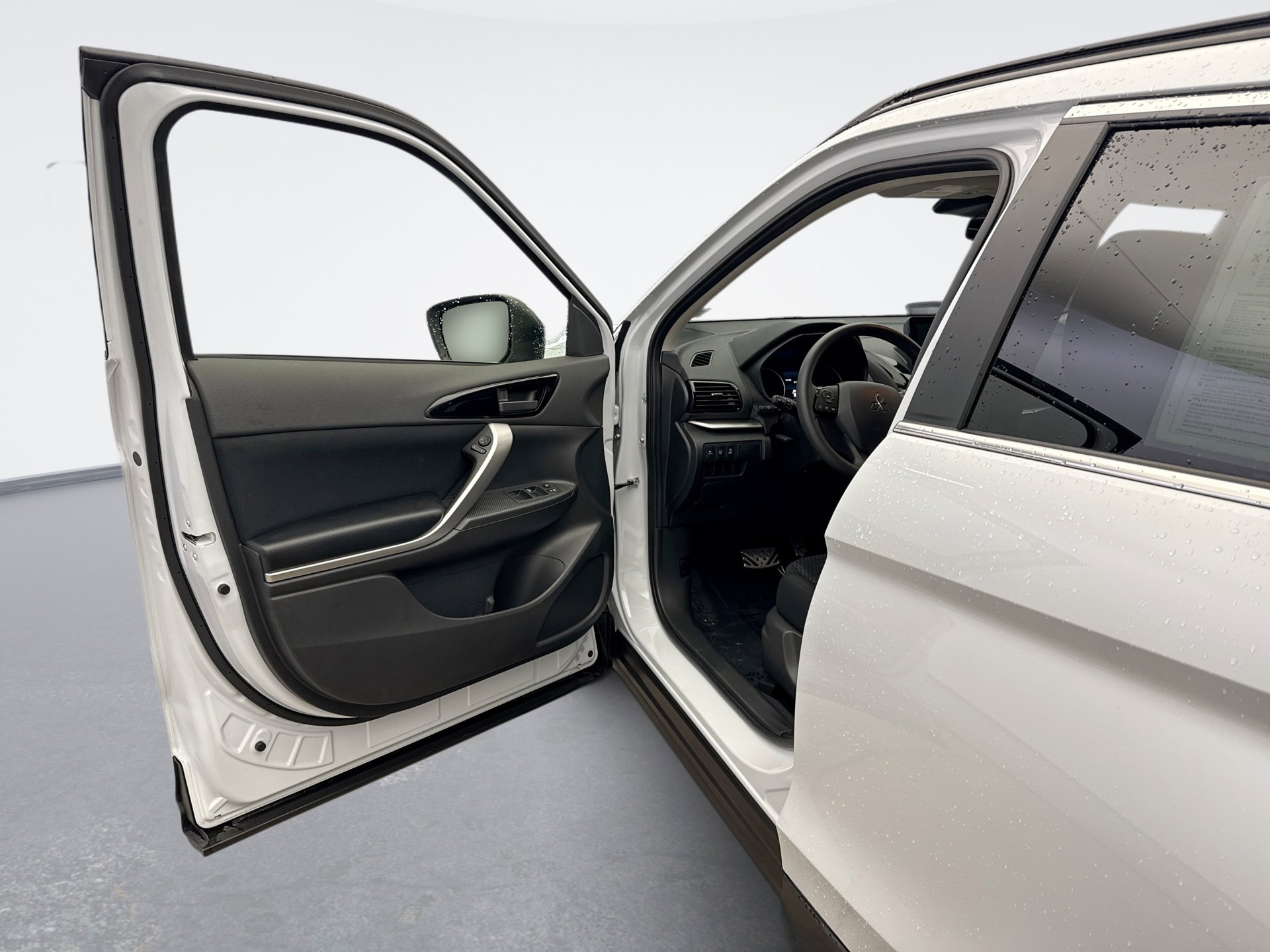 Used 2024 Mitsubishi Eclipse Cross BLACK EDITION image 9