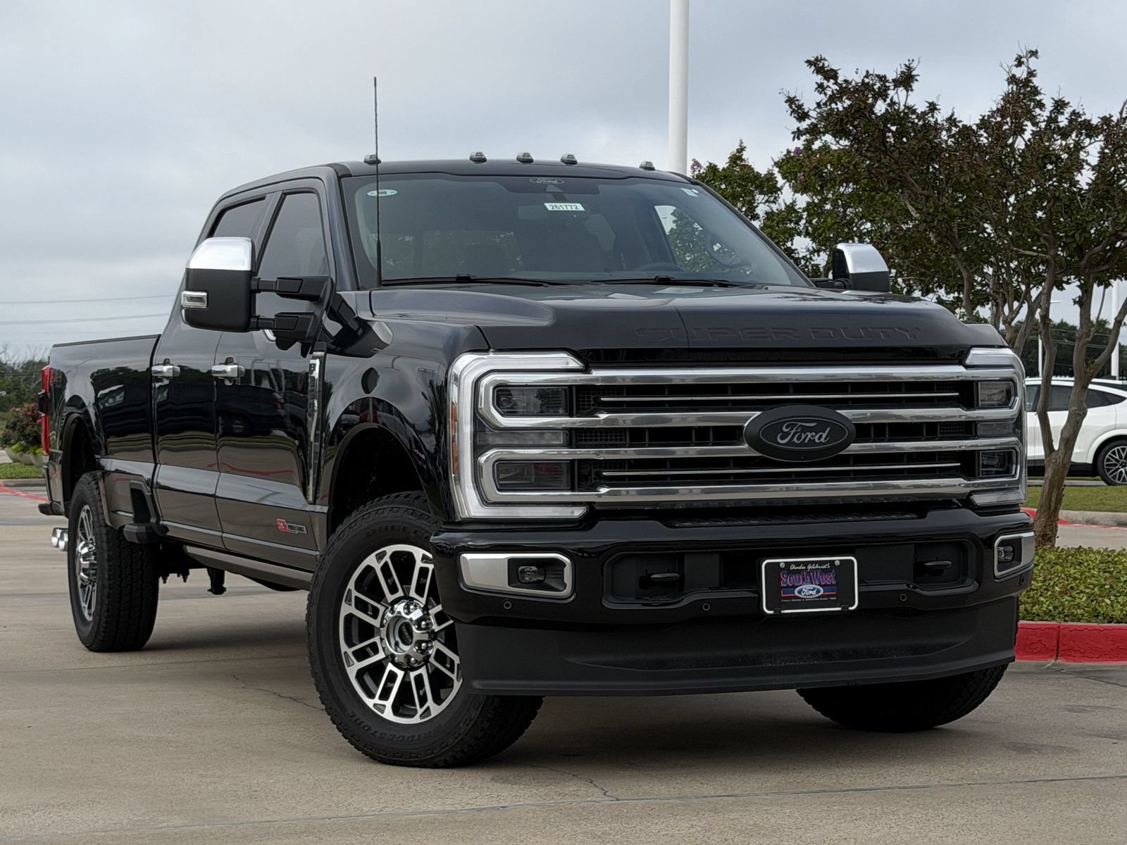 New 2026 Ford F350 Platinum w/ Platinum Plus Package AWD/4WD image 2