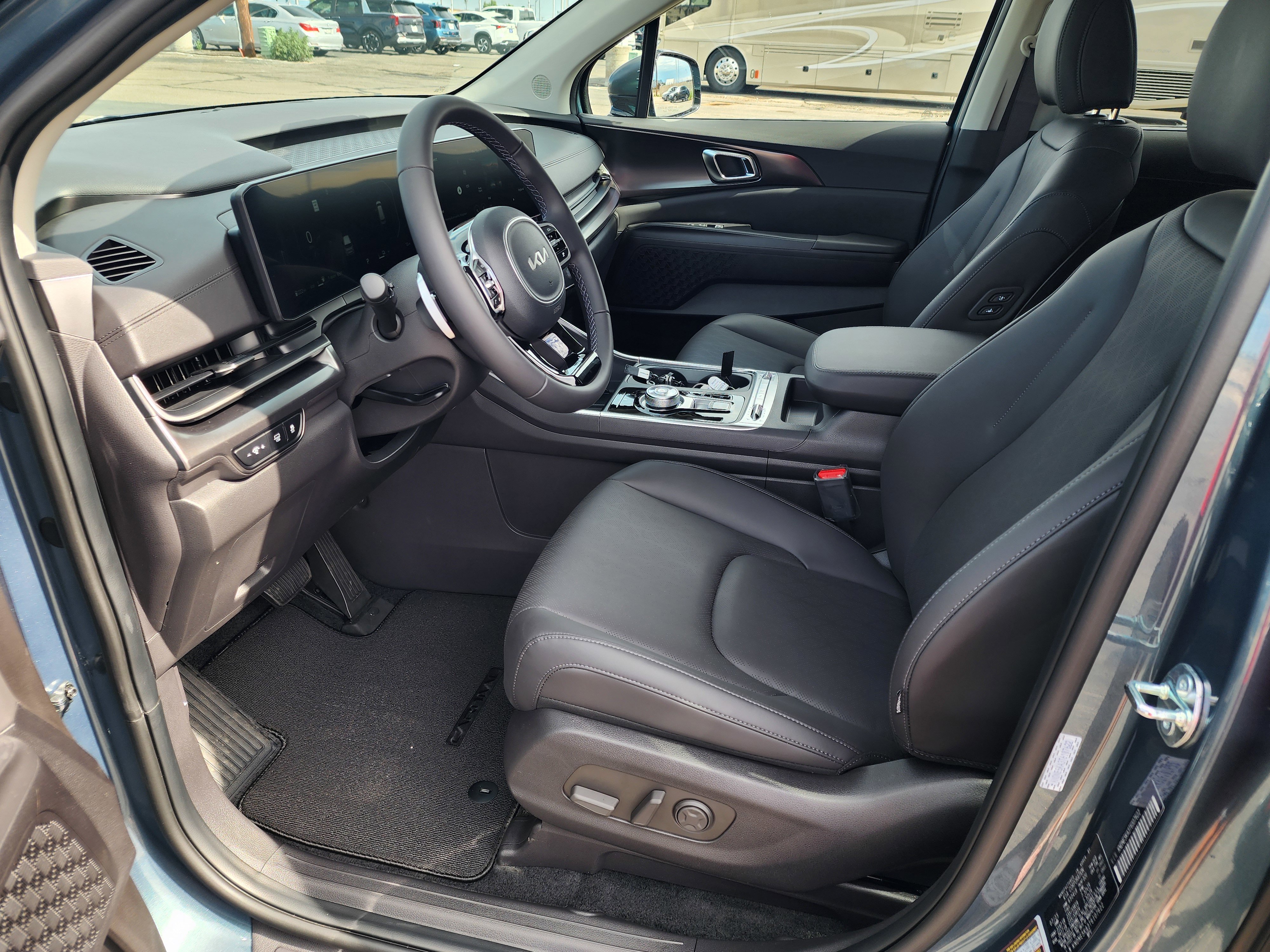 New 2026 Kia Carnival SX image 14
