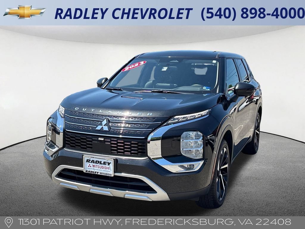 Used 2023 Mitsubishi Outlander SE