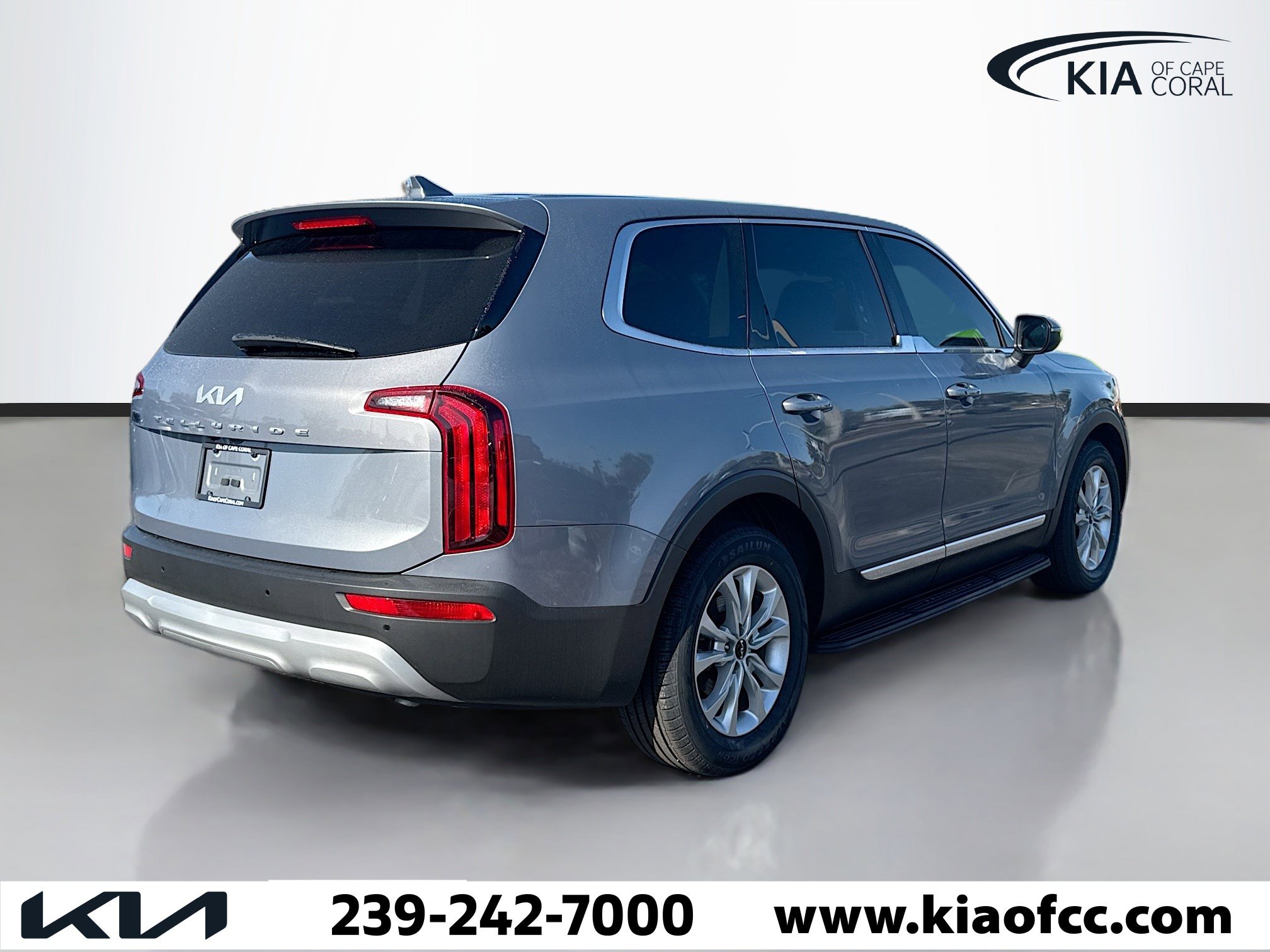 Used 2022 Kia Telluride LX image 5