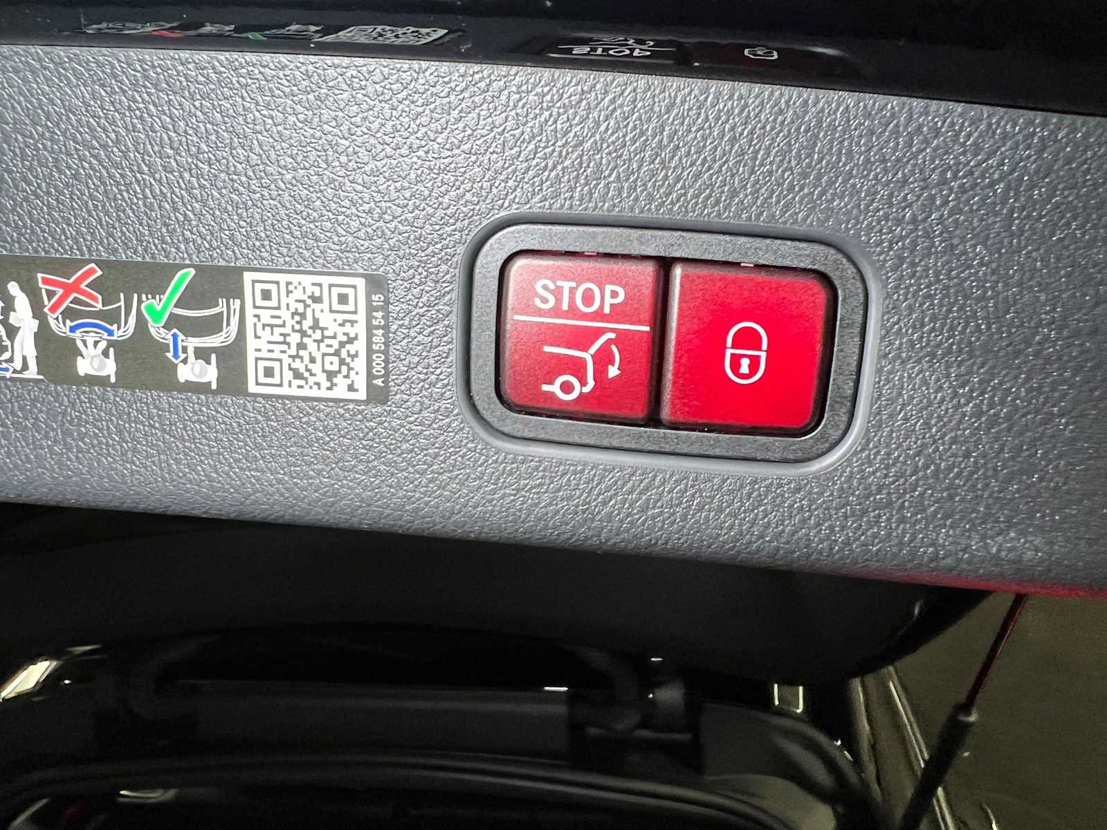 Used 2026 Mercedes-Benz GLC 43 AMG 4MATIC image 17