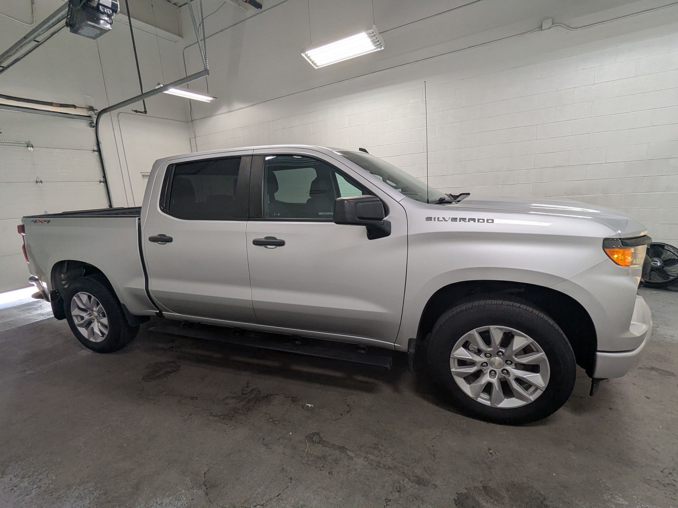 Used 2022 Chevrolet Silverado 1500 Custom AWD/4WD image 3