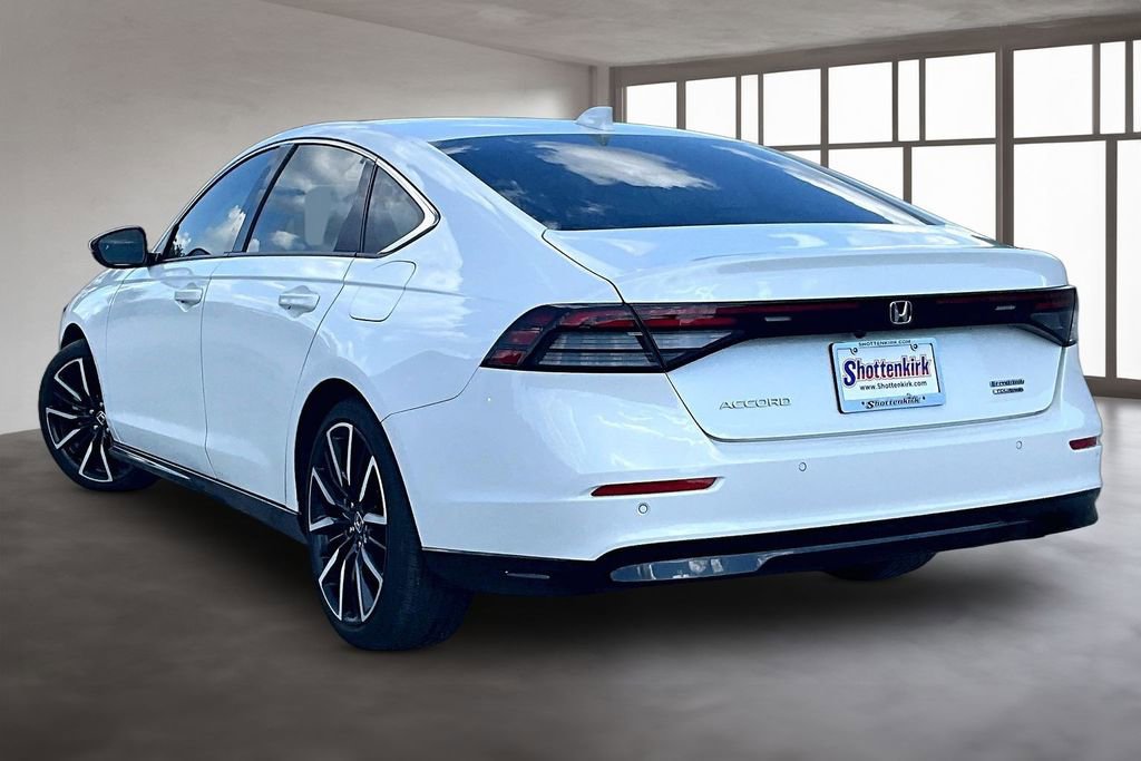 Certified 2023 Honda Accord Touring image 4