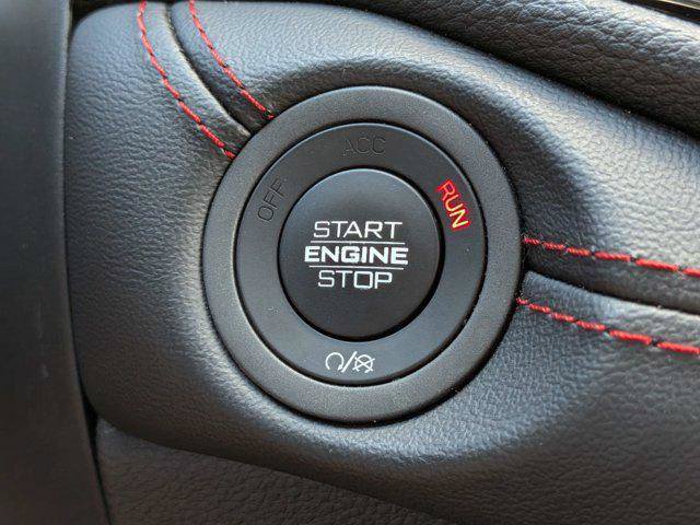 Certified 2025 Dodge Durango GT RWD image 32