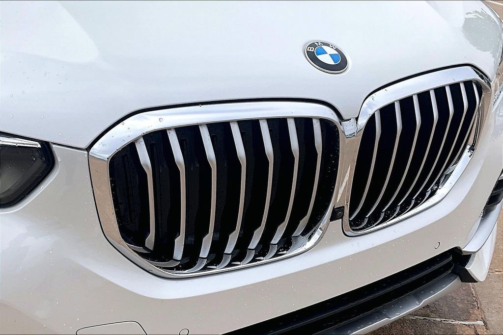 Used 2023 BMW X5 xDrive40i w/ Premium Package AWD/4WD image 29