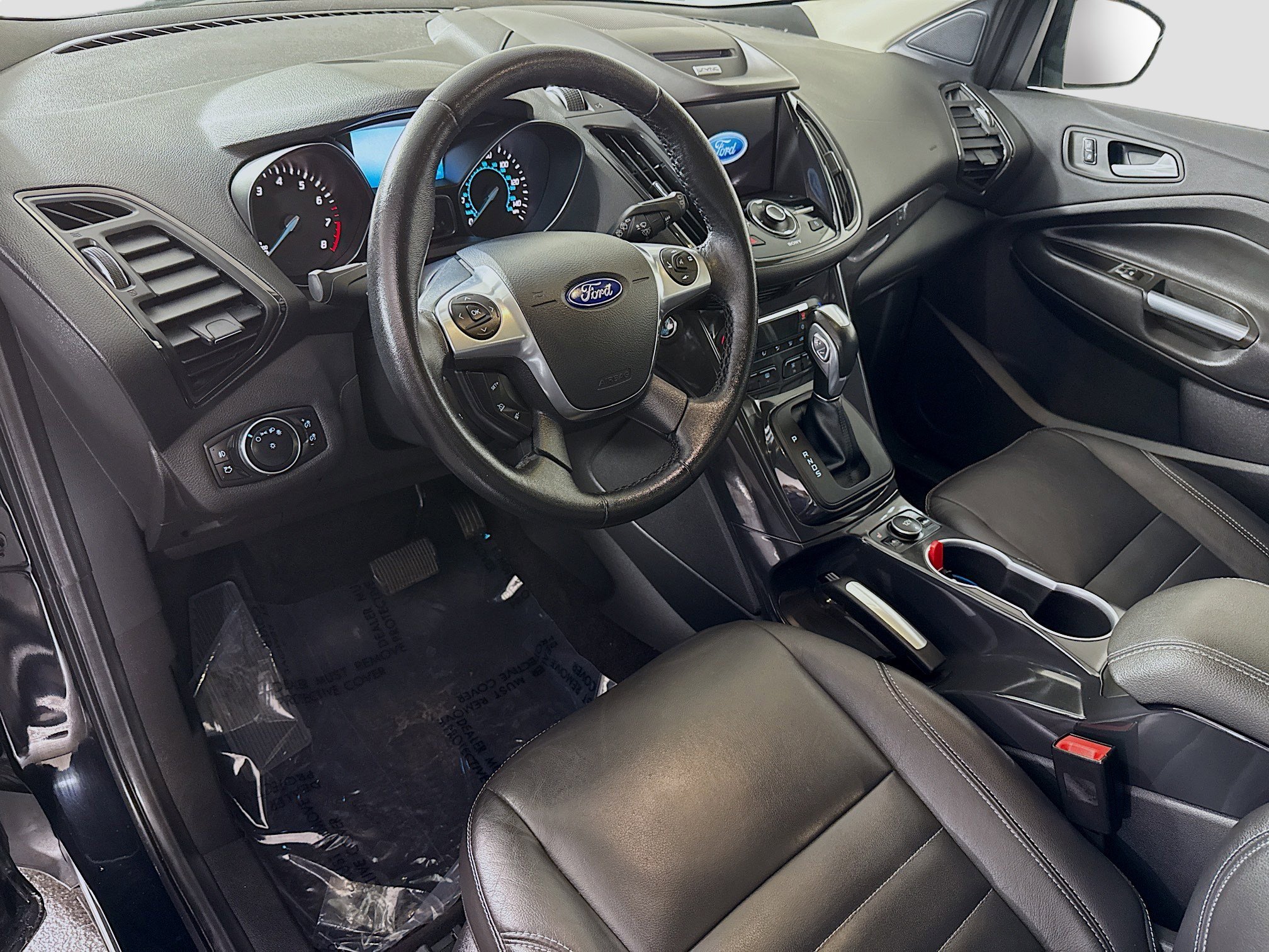 Used 2016 Ford Escape Titanium w/ Equipment Group 301A AWD/4WD image 23