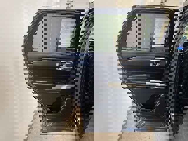 Certified 2021 Ford Explorer XLT w/ Equipment Group 202A image 10