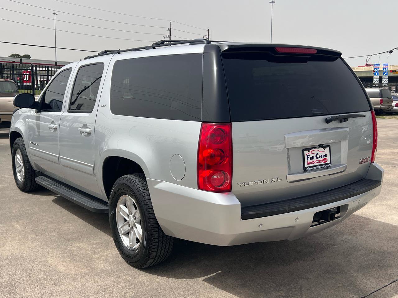 Used 2013 GMC Yukon XL SLT RWD image 5