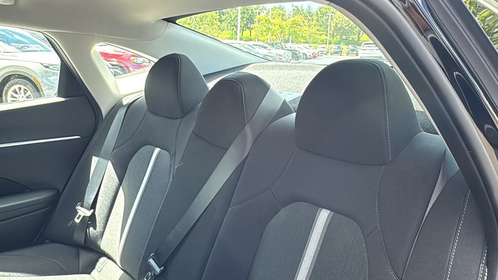 Used 2025 Hyundai Sonata SE FWD image 24